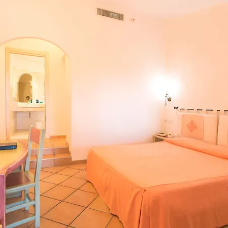 Отель Ollastu 4*