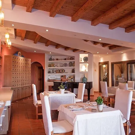 Ollastu Hotel