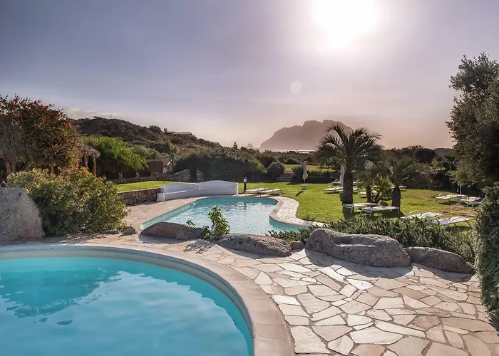 オラツゥ ホテル 4*